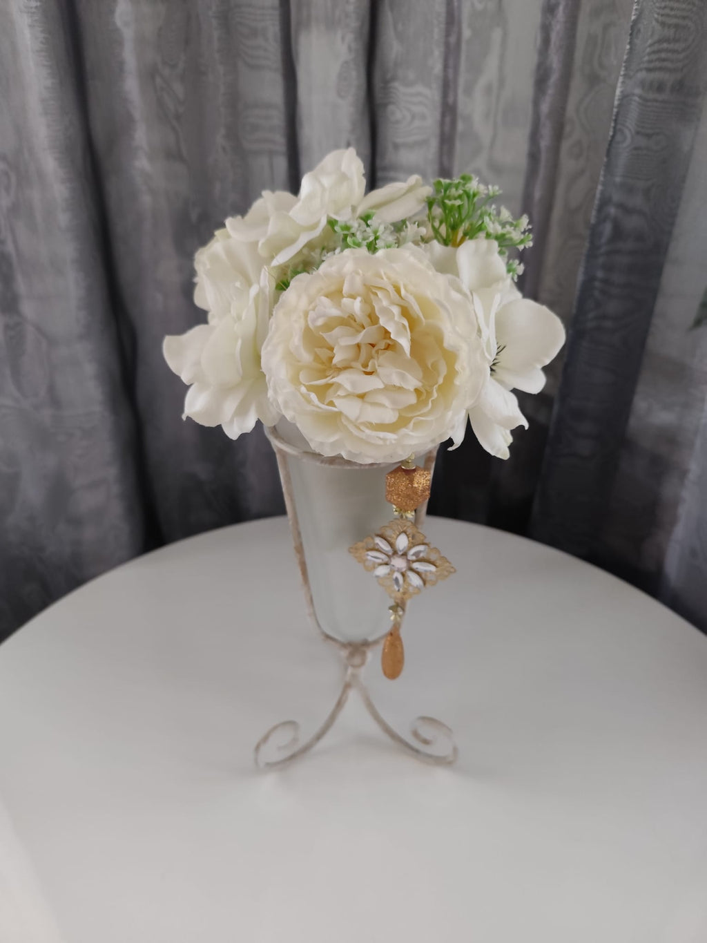 Ikebana + Váza 40×23 cm – Matné sklo, kov | Steampunk, Vintage | Nika's Home