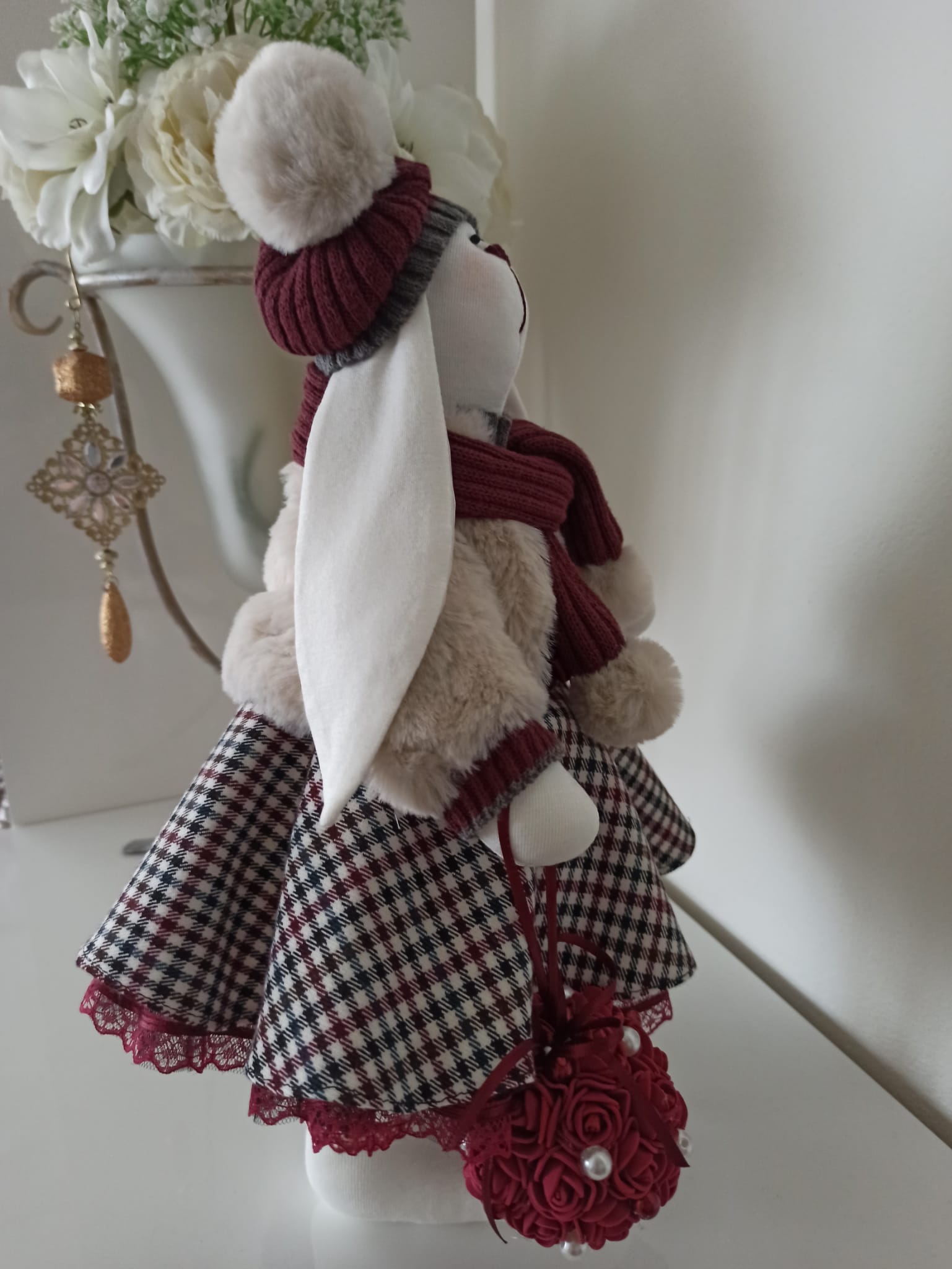 Nikaska Rabbit Bordo – Sada | Dekorativní Panenka 39 cm | Nika's Home