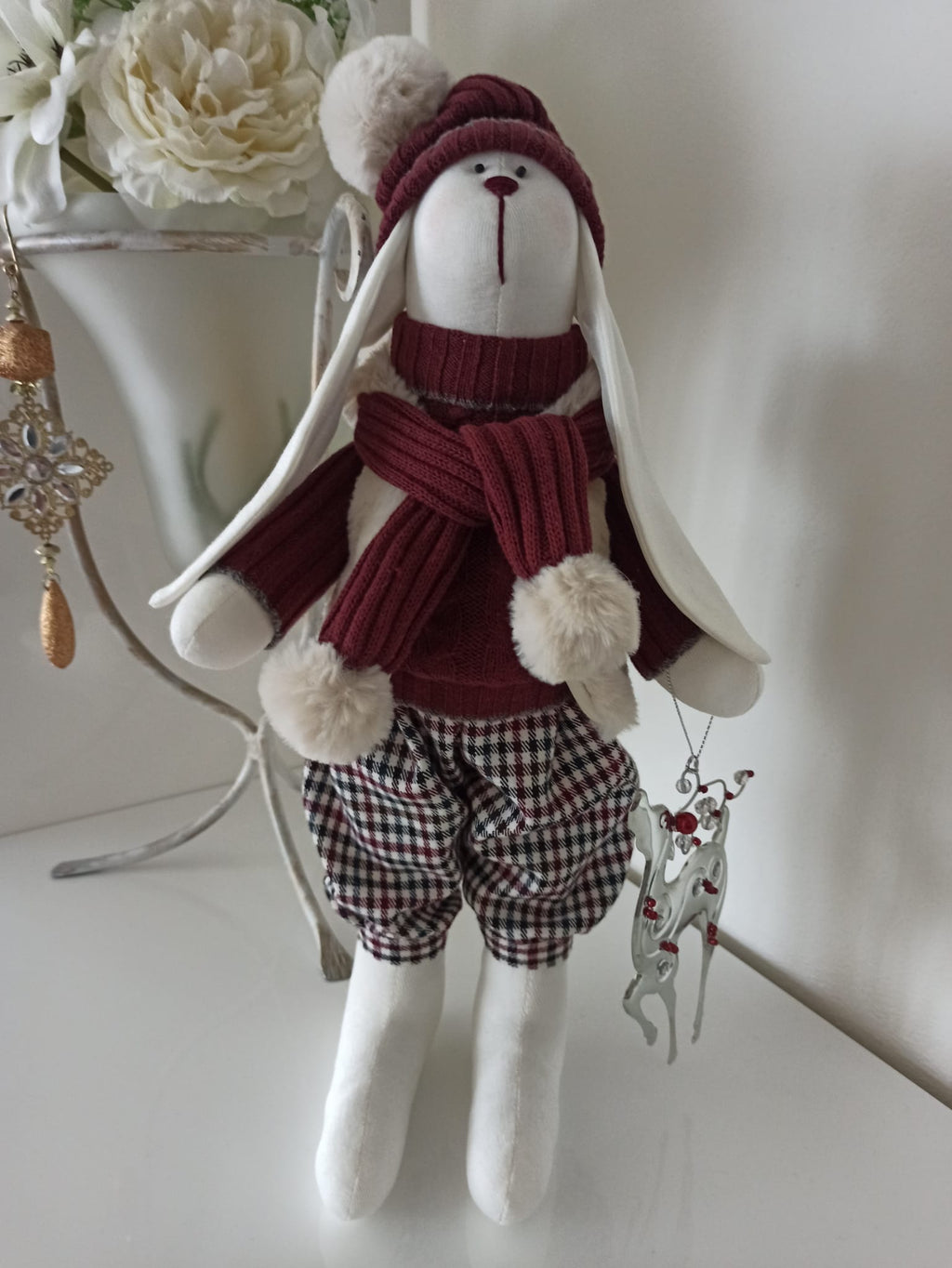 Nikaska Rabbit Bordo – Sada | Dekorativní Panenka 39 cm | Nika's Home